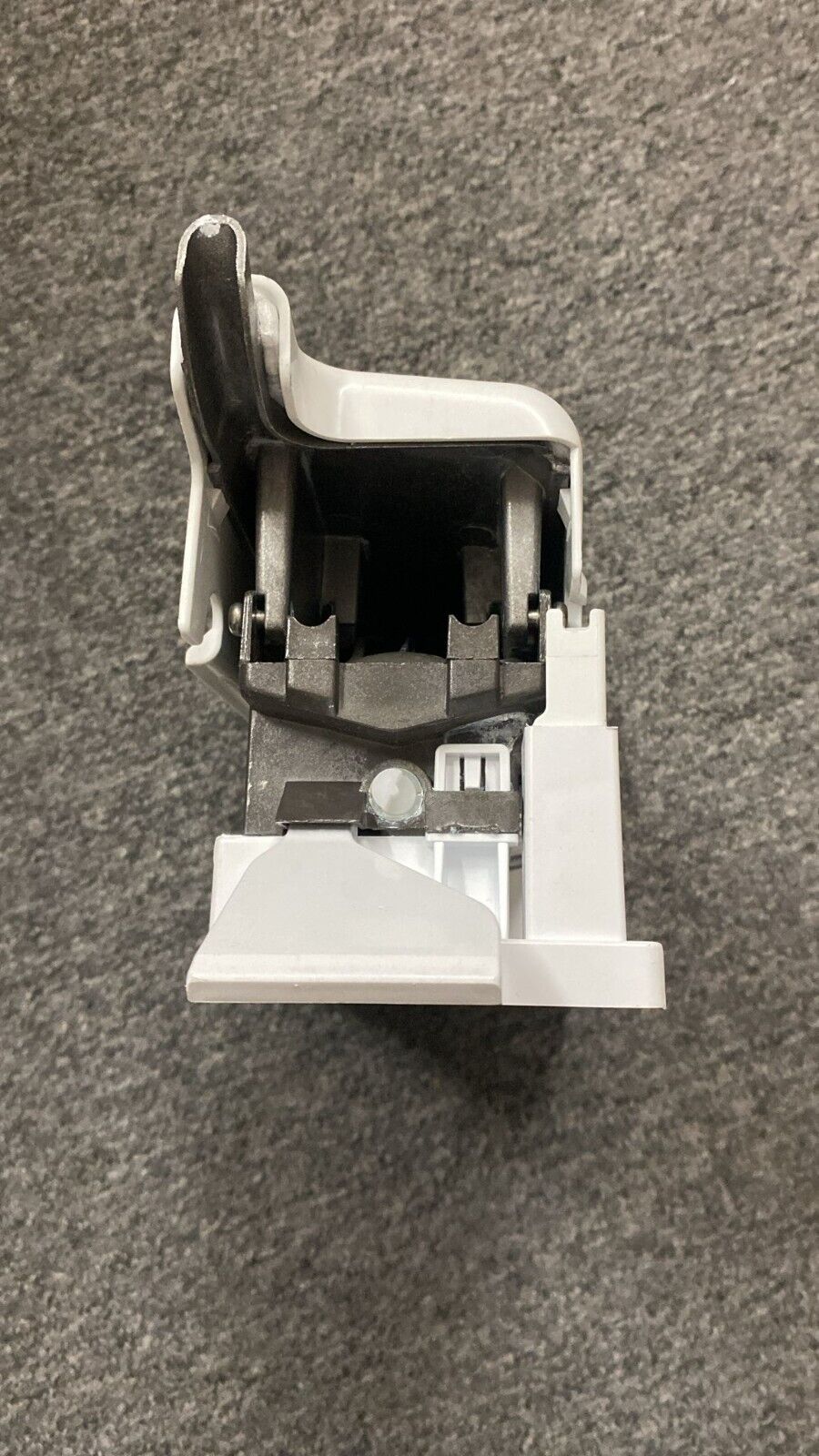 Samsung Refrigerator Ice Maker Assembly DA97-18859A
