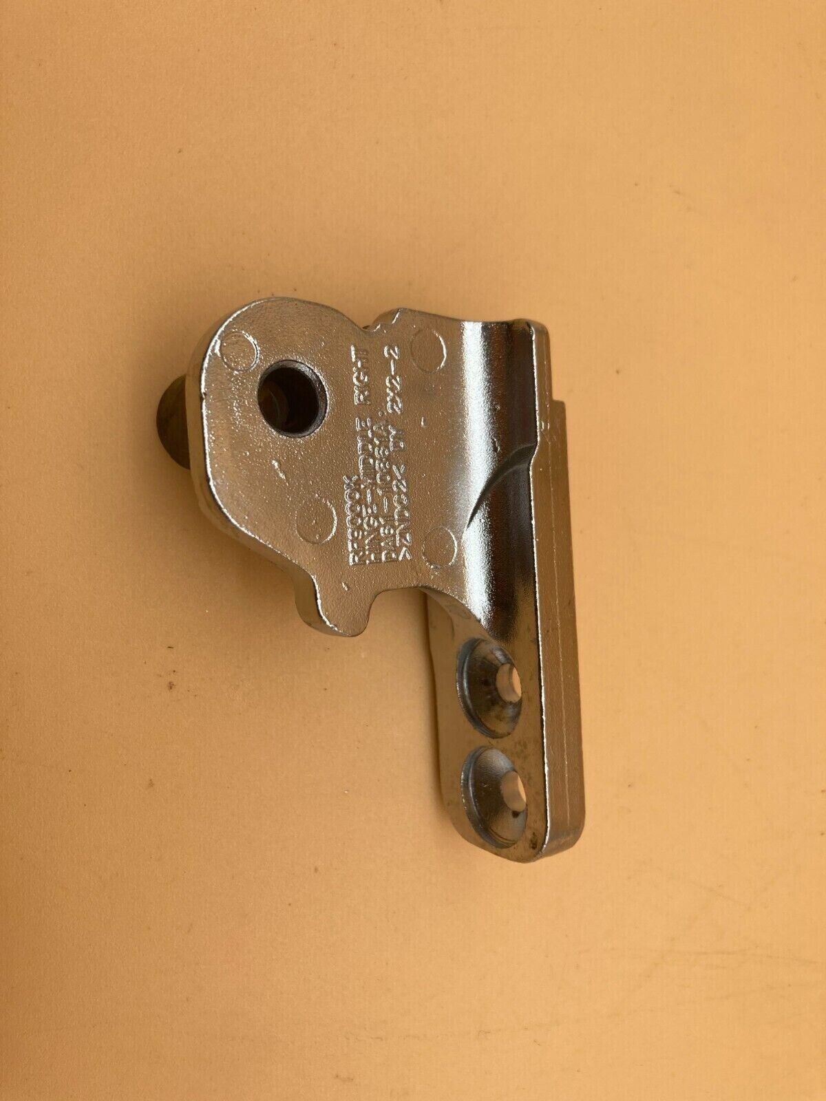 Samsung DA61-10861A Refrigerator Hinge Middle Right