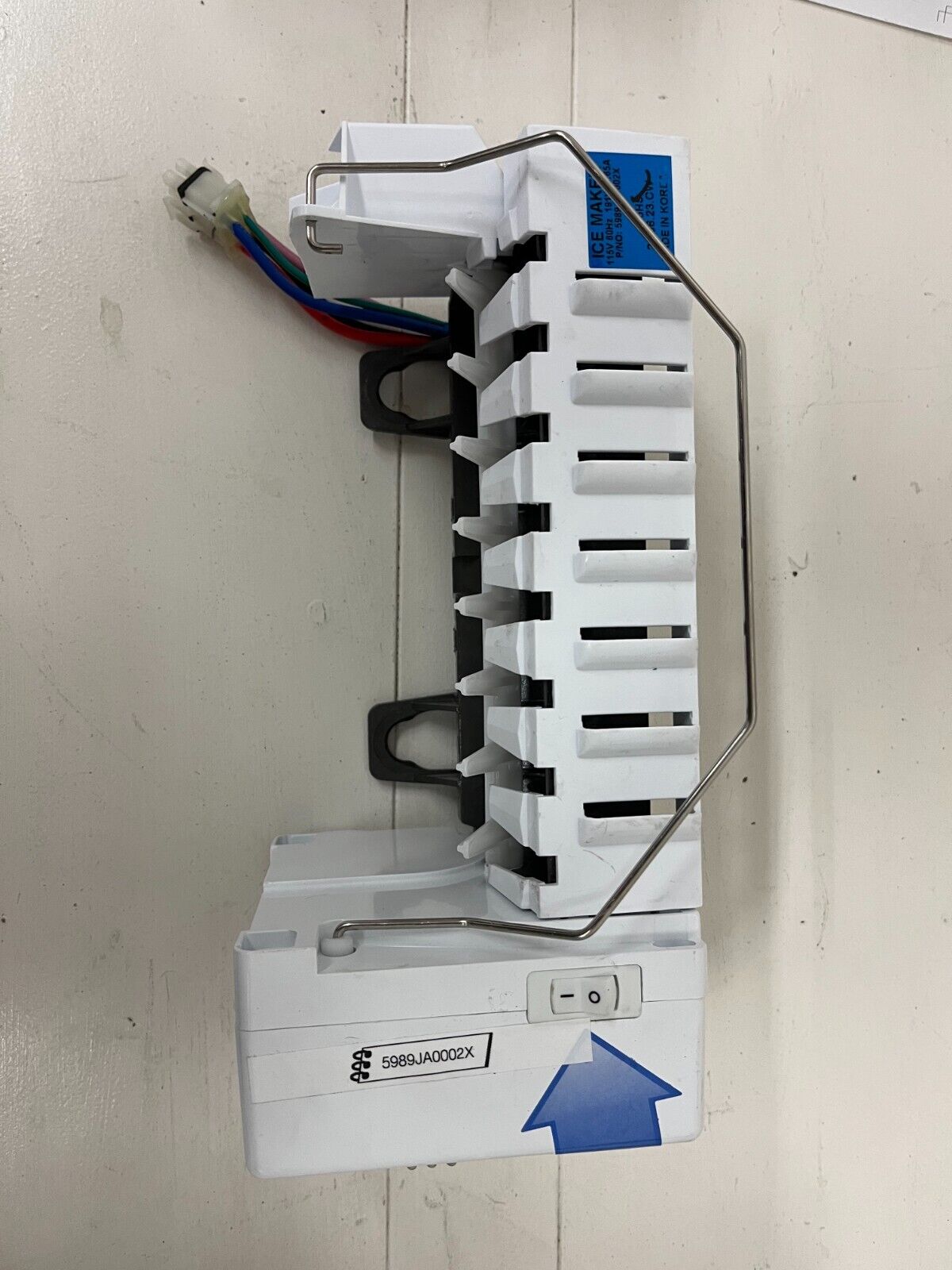 LG 5989JA0002X Refrigerator Ice Maker Assembly