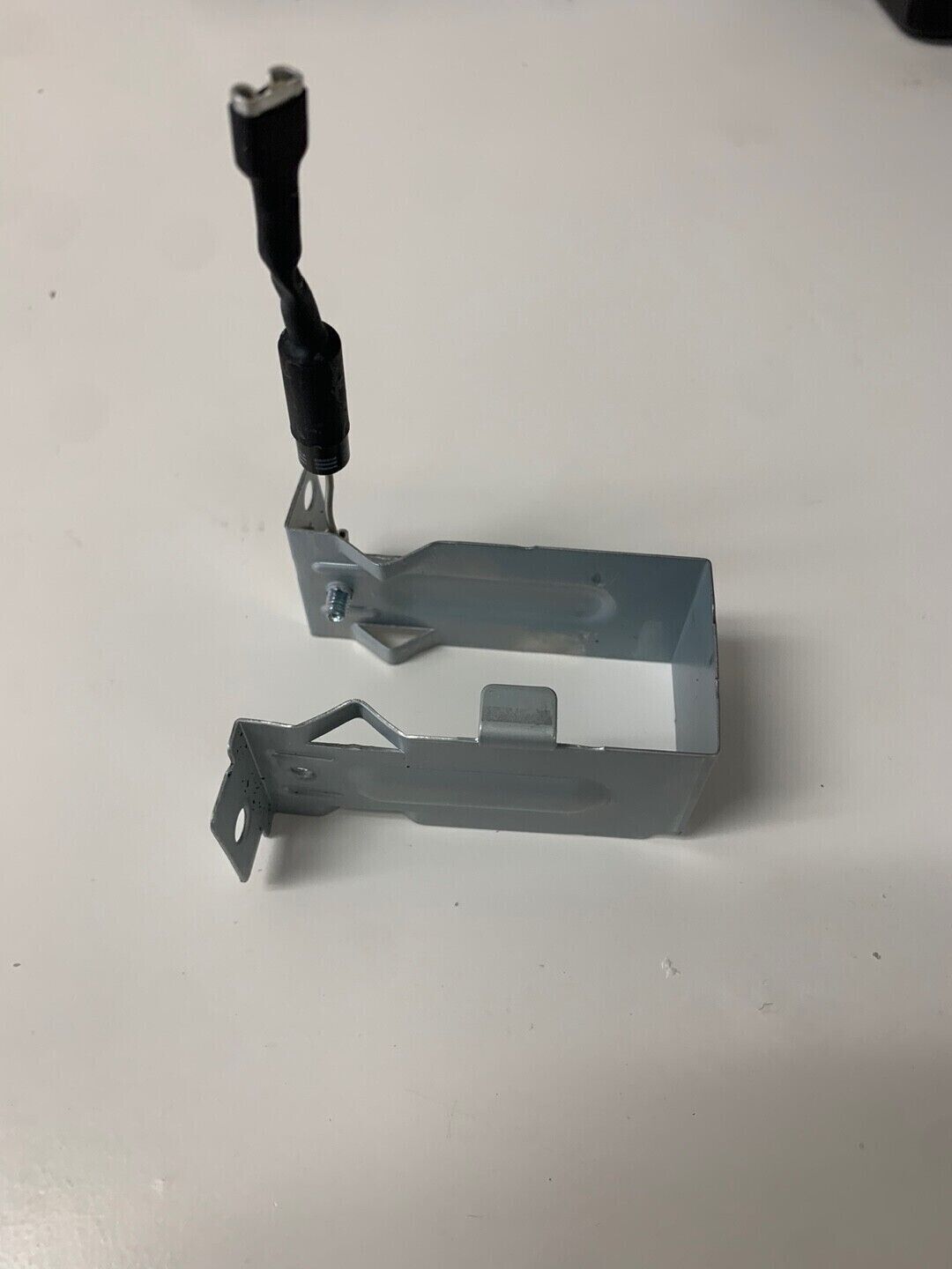 Samsung DE61-00115A w/ DE91-70063D Microwave capacitor support bracket w/ diode