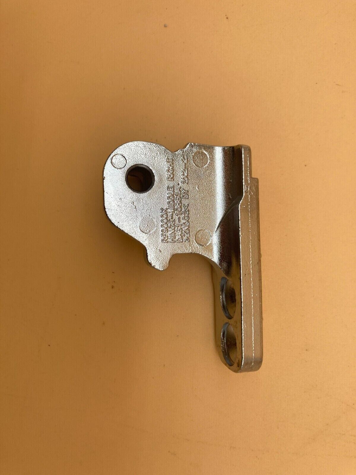 Samsung DA61-10861A Refrigerator Hinge Middle Right