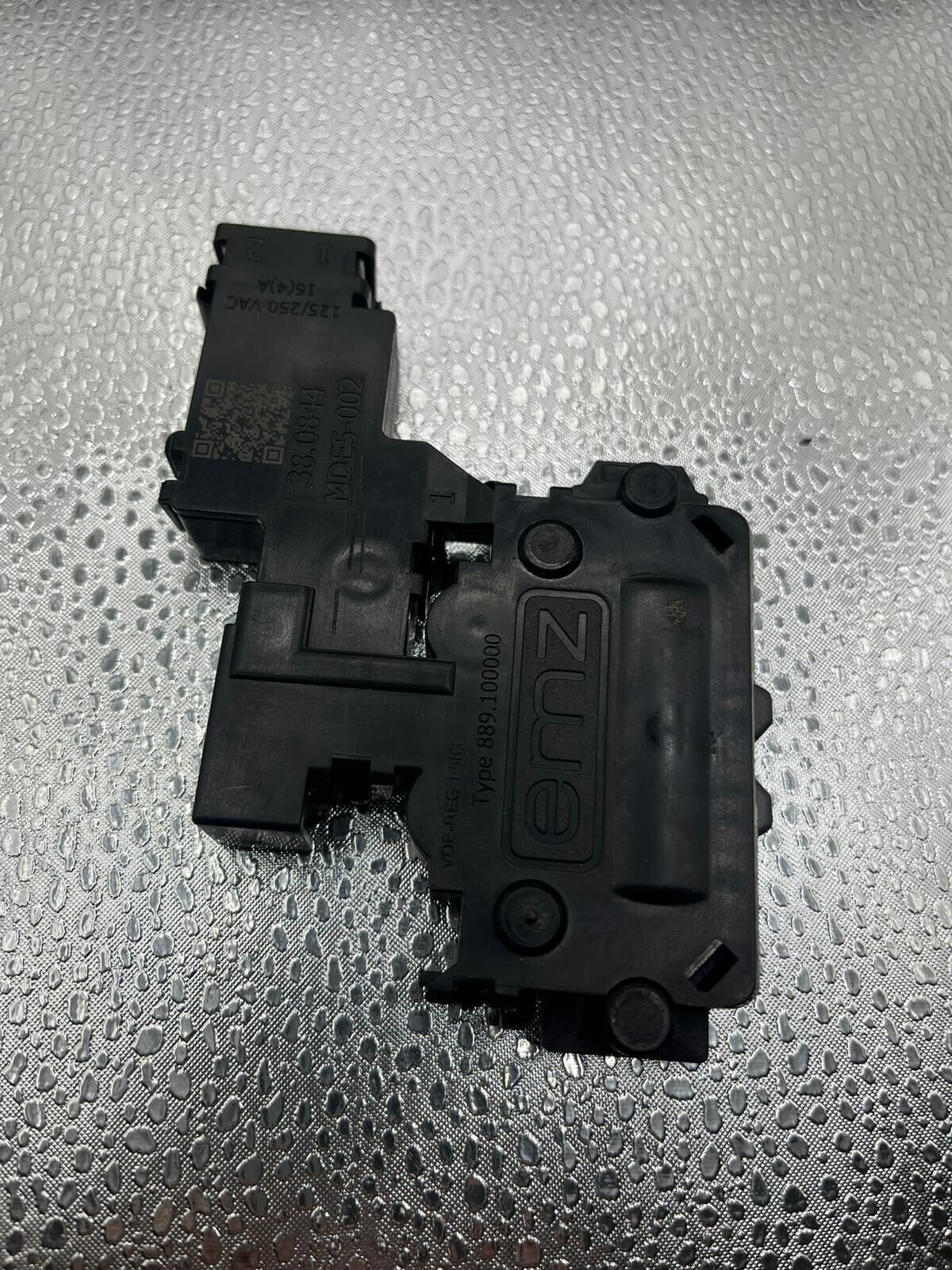 Samsung DD81-02345A DOOR SWITCH