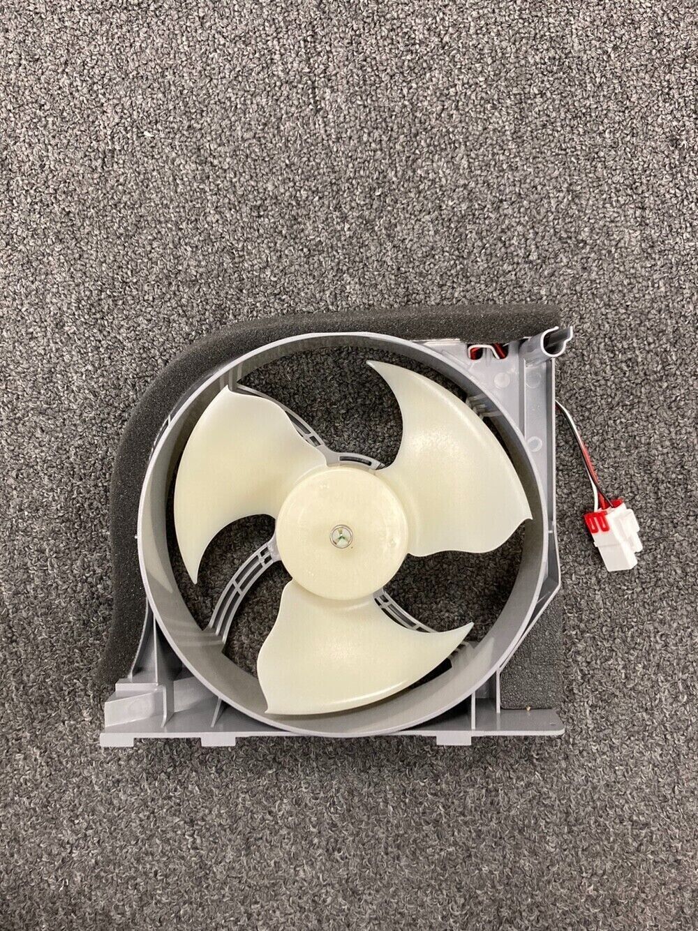 Samsung Refrigerator Condenser Fan Motor Assembly DA97-15765B